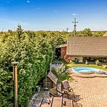 2 Bedroom Beautiful In *