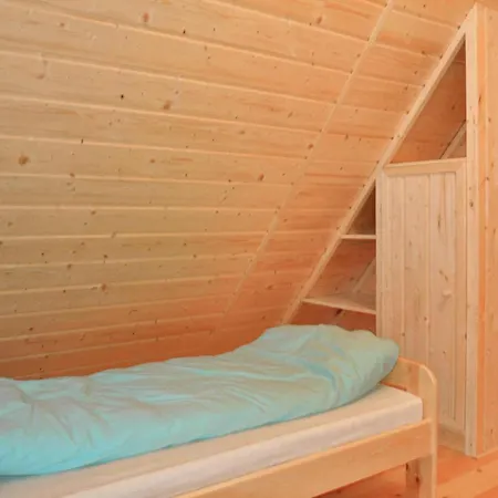 2 Bedroom Beautiful In Kołczewo