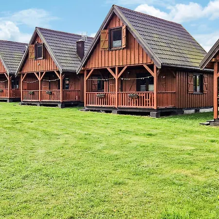 2 Bedroom Beautiful In *